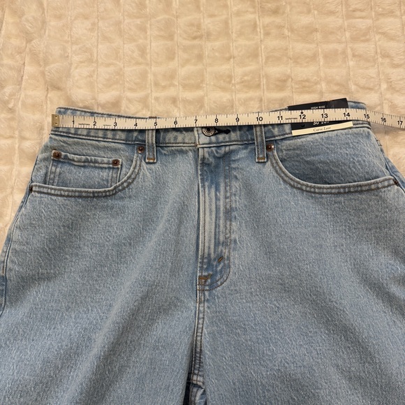 NEW Abercrombie & Fitch 30 10 Short Curve Love Vintage Straight High Rise Jeans - Picture 4 of 9